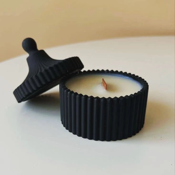 شمع طبيعي معطر — الشموع المعطرة — Resin Aswan