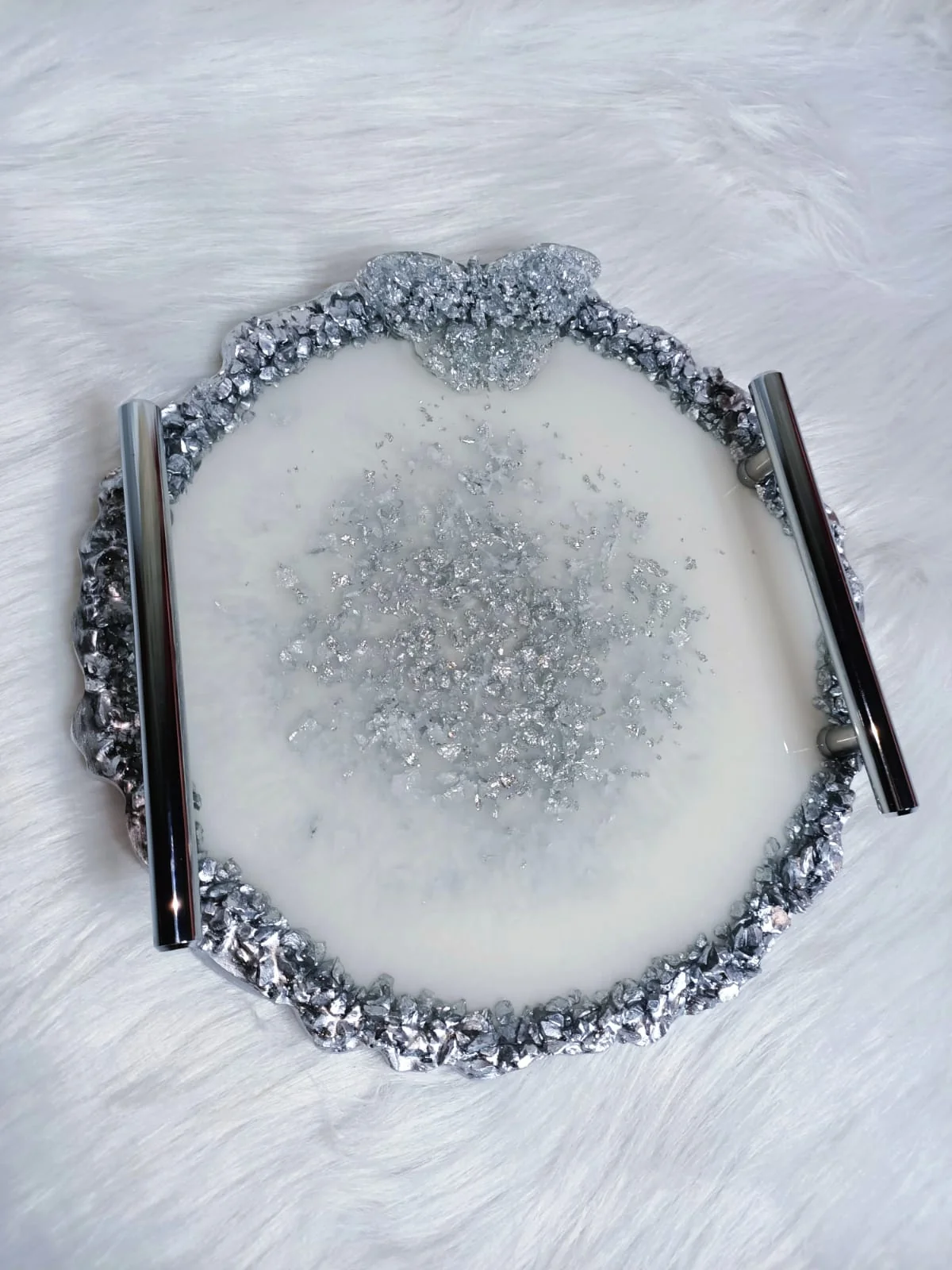 صينيه ريزن بالفراشه — ديكورات منزلية يدوية — Resin Aswan