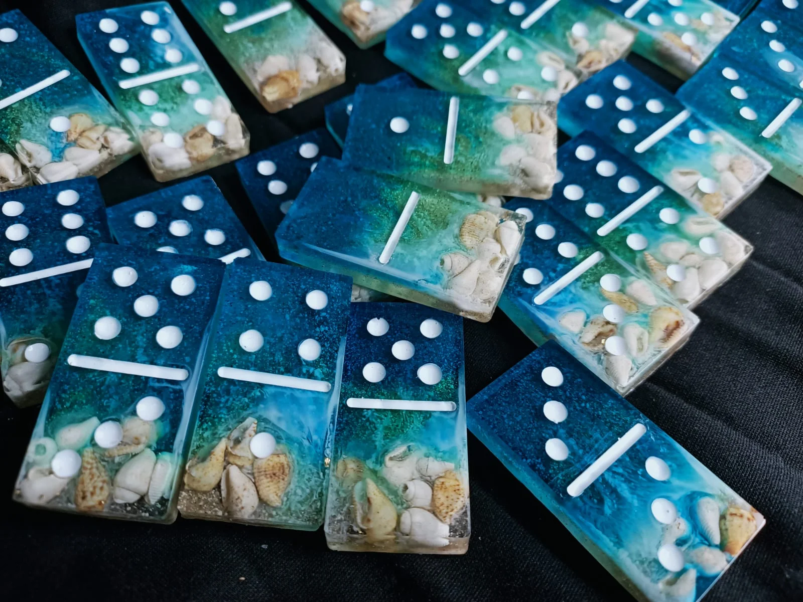 دومينو ريزن شكل البحر — ديكورات منزلية يدوية — Resin Aswan