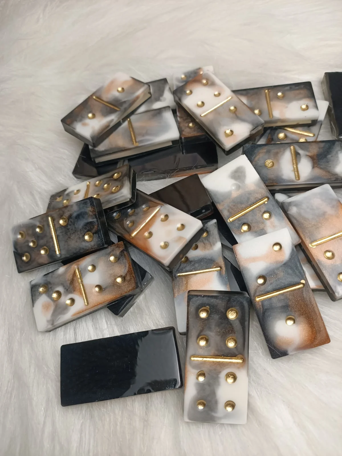 ضومنه ريزن — ديكورات منزلية يدوية — Resin Aswan