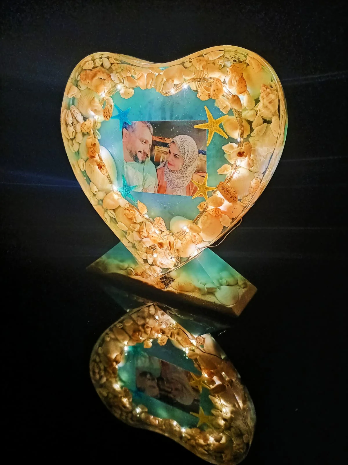 اباجورة ريزن شكل بحر وقواقع حقيقه بالصورة — ديكورات منزلية يدوية — Resin Aswan
