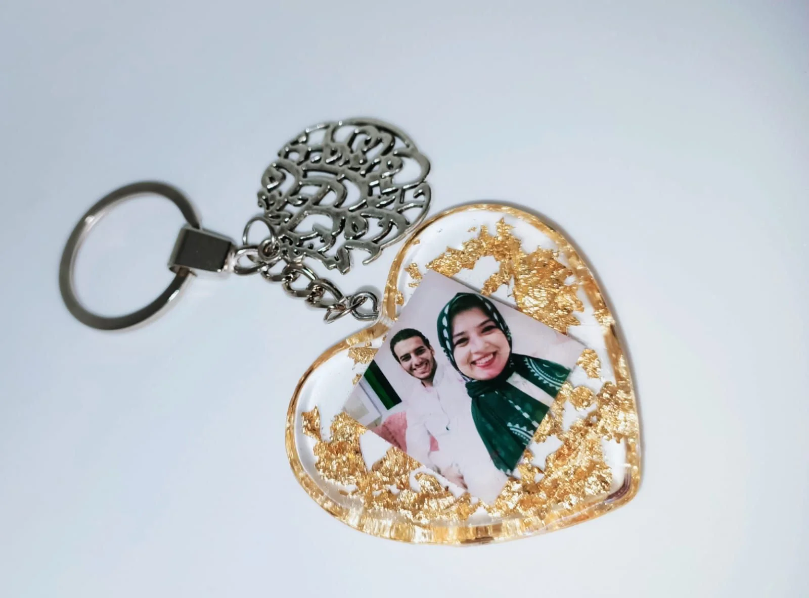 ميداليه ريزن بصورة — اكسسوارات يدوية — Resin Aswan